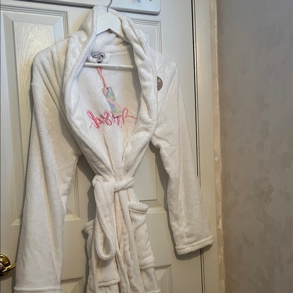 Luna & Dawn Other - Soft White Medium Plush Bathrobe with Pink Embroidery Blessed